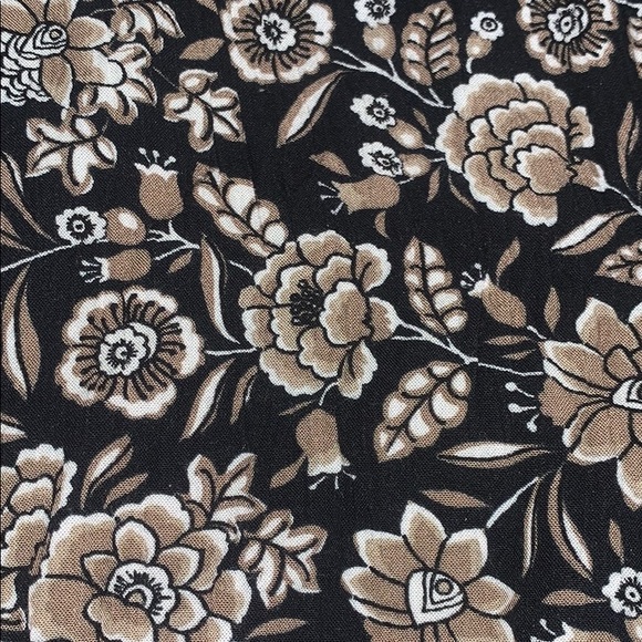 American Eagle flowy flower pants - Picture 2 of 4